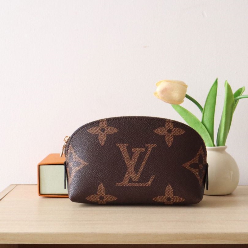 LV Clutch Bags